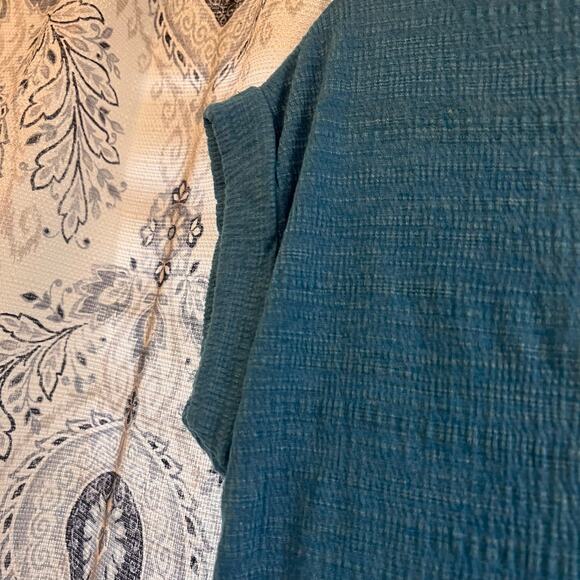 Cable & Gauge Blue Embroidered Top Size Small - Picture 6 of 8